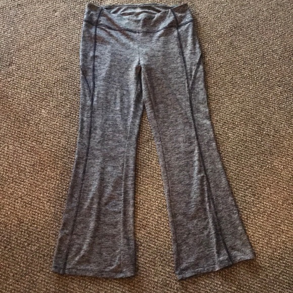 vera wang yoga pants